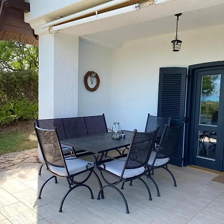 Perla Balaton تشوباك