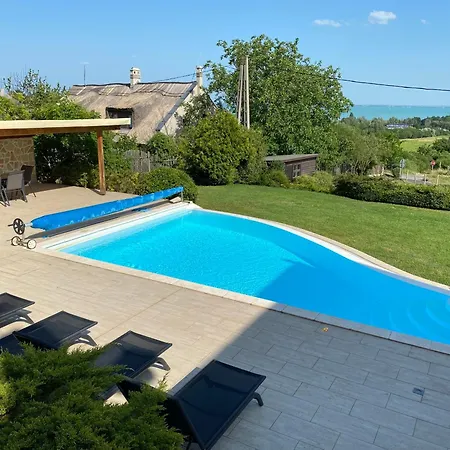 Perla Balaton بيت للعطل