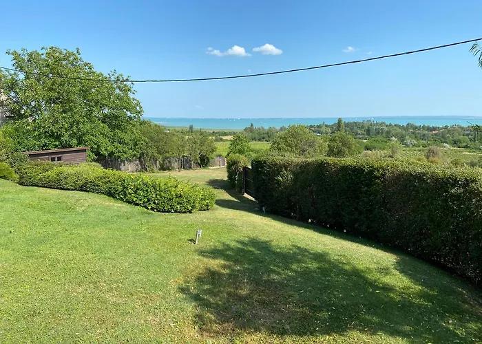 בית נופש Perla Balaton